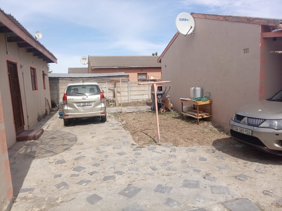 2 Bedroom Property for Sale in Beverly Park Western Cape